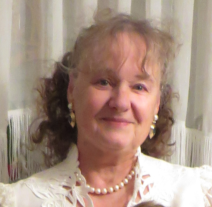 Dr. Christine König